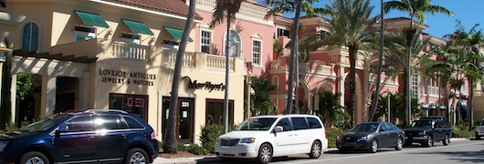 Fifth Avenue South in Naples