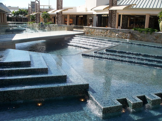 Huge water fountains at Waterside Mall in Naples