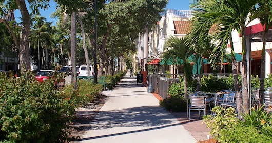 Fifth Avenue Shops and Restaurants